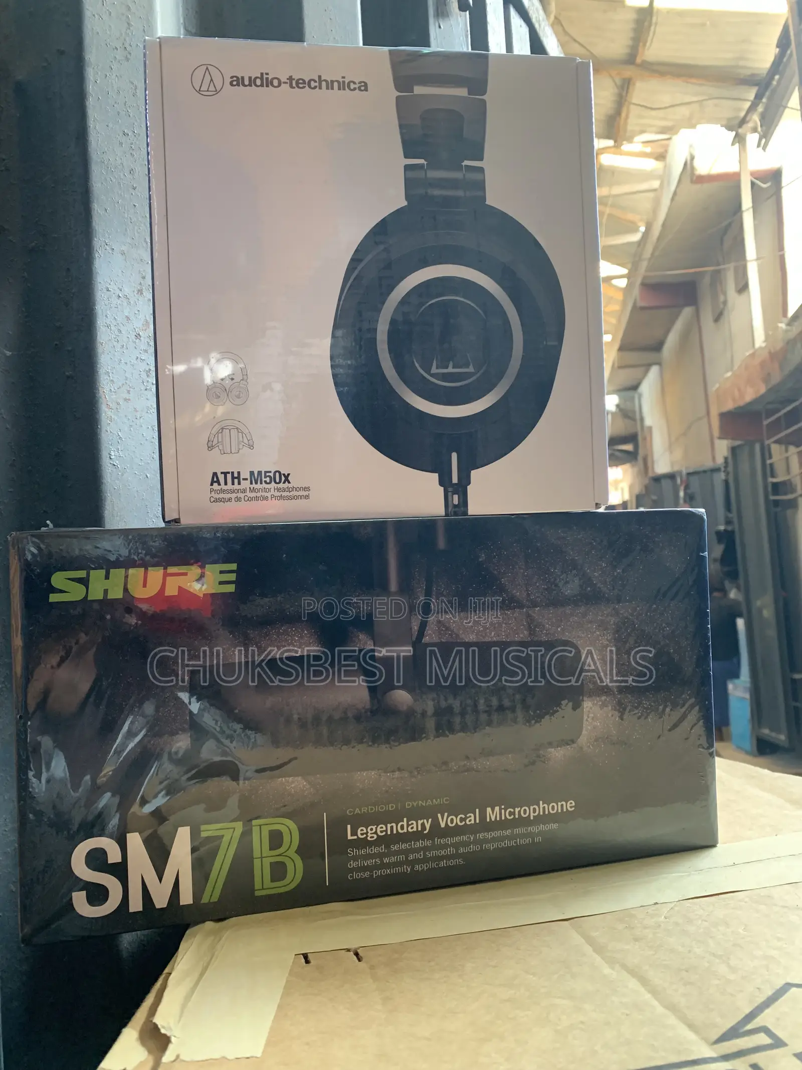 Focusrite Scarlett 2i2 Nd Audio-Technica Ath-M50x Shure Sm7b