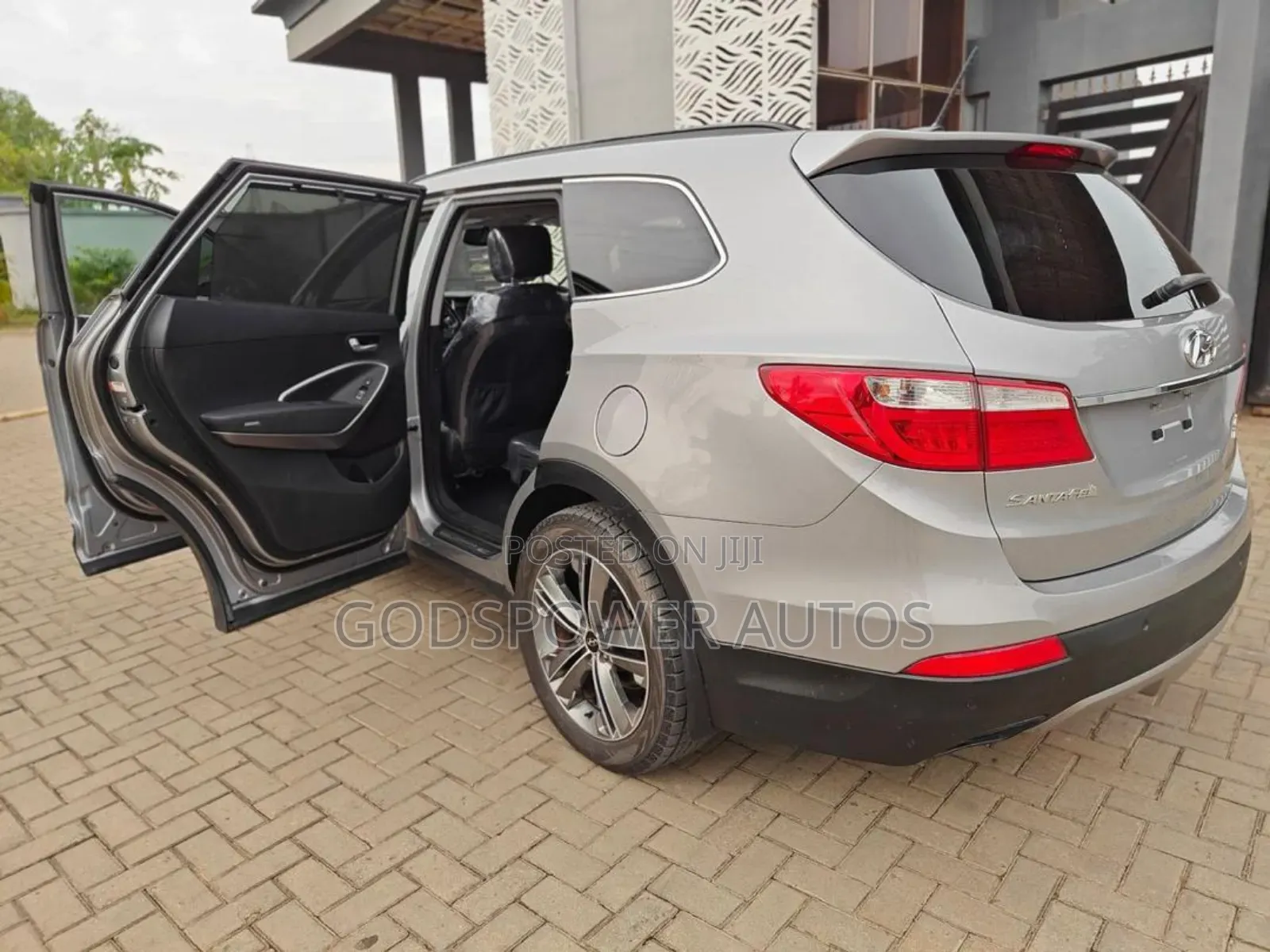 Hyundai Santa Fe Limited 4dr SUV AWD (3.3L 6cyl 6A) 2014 Silver