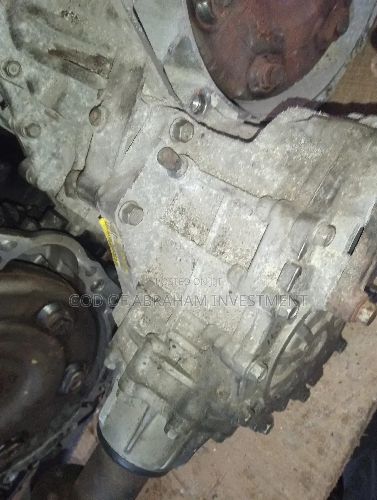 Kia Sorento Gear Box 4by4 2014 Model