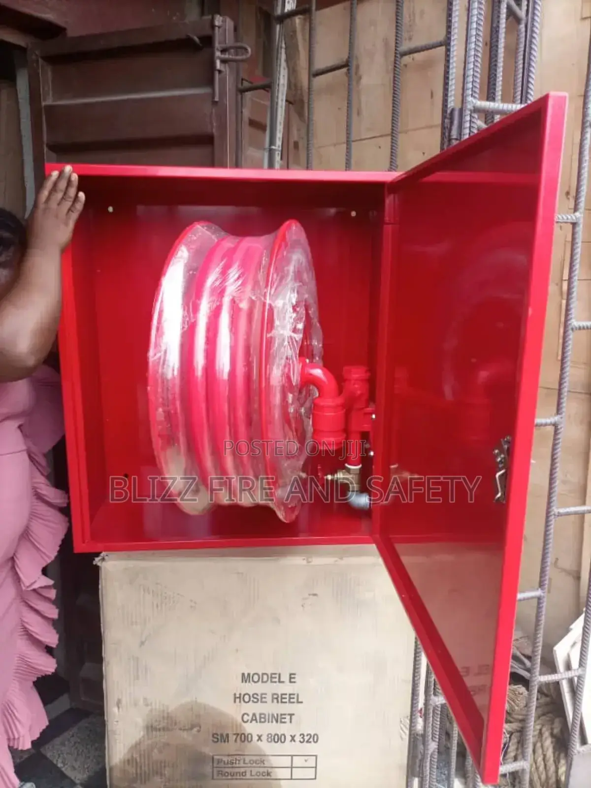Hose Reel Cabinet (Sri)