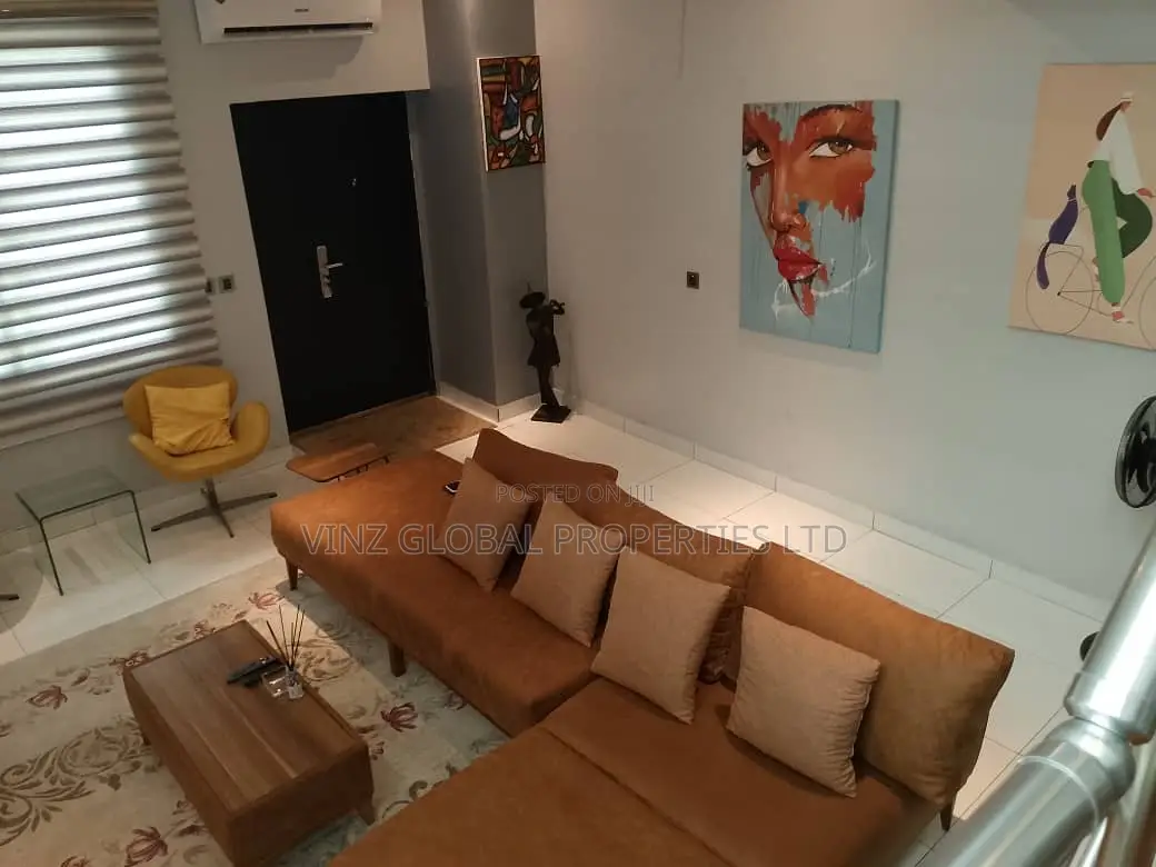 Lovely 2 Bedroom Duplex With a Tennis Court