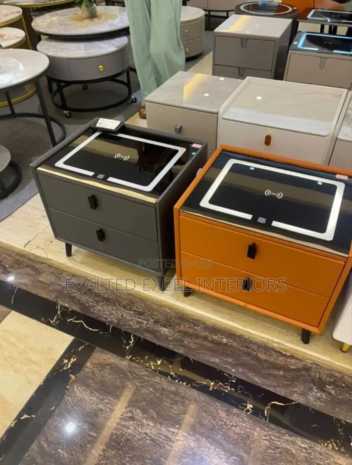Electric Drawer With Wireless Charging Plug