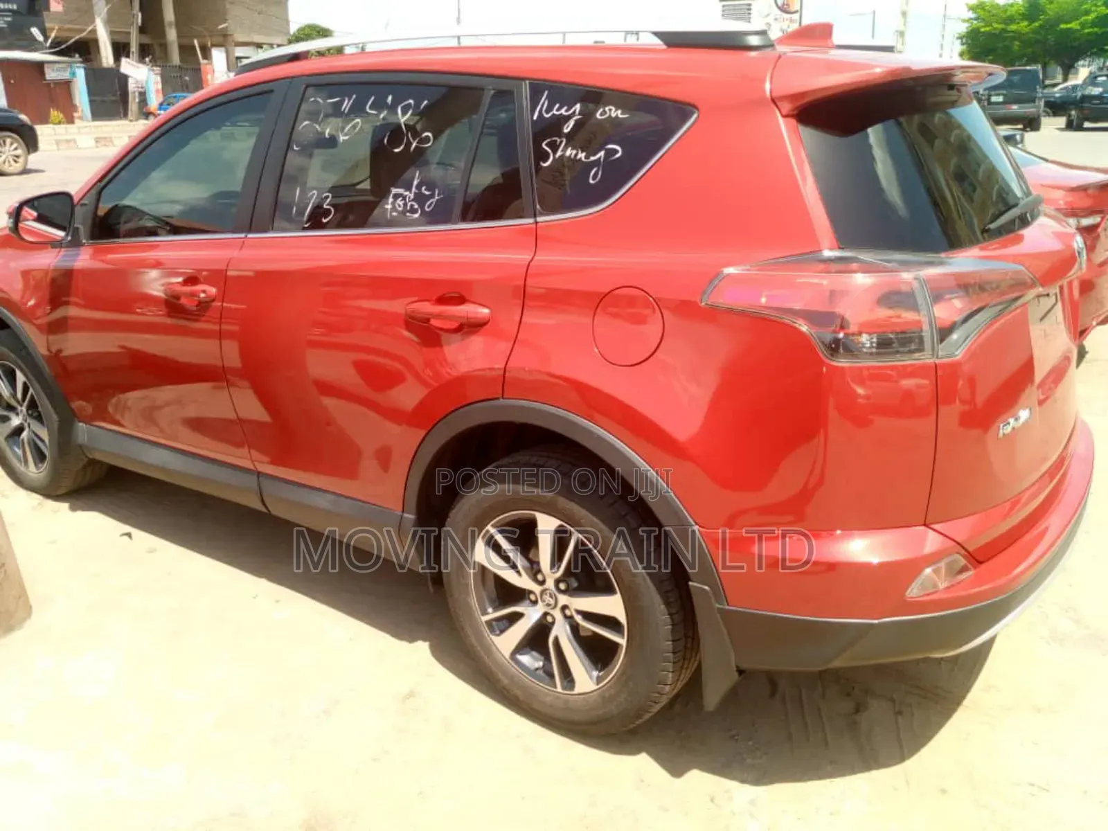 Toyota RAV4 XLE AWD (2.5L 4cyl 6A) 2016 Red