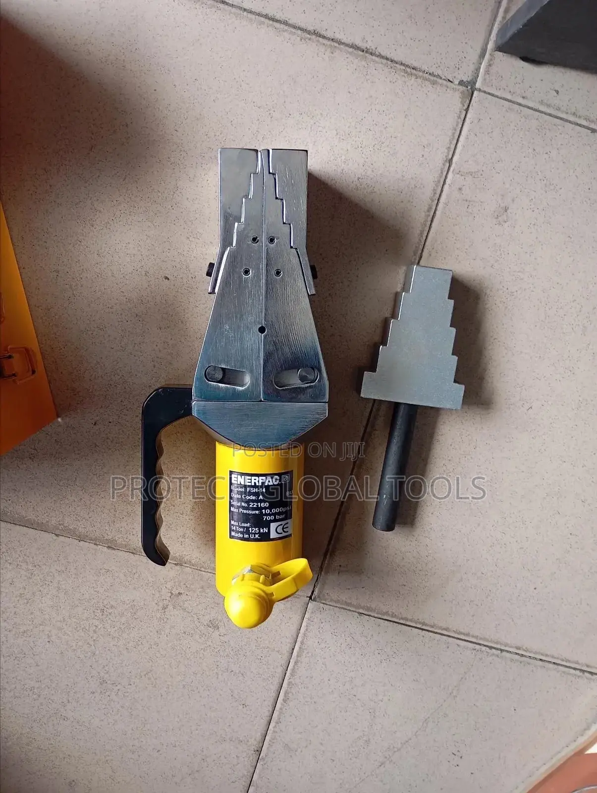Hydraulic Flange Spreader (Enerpac)