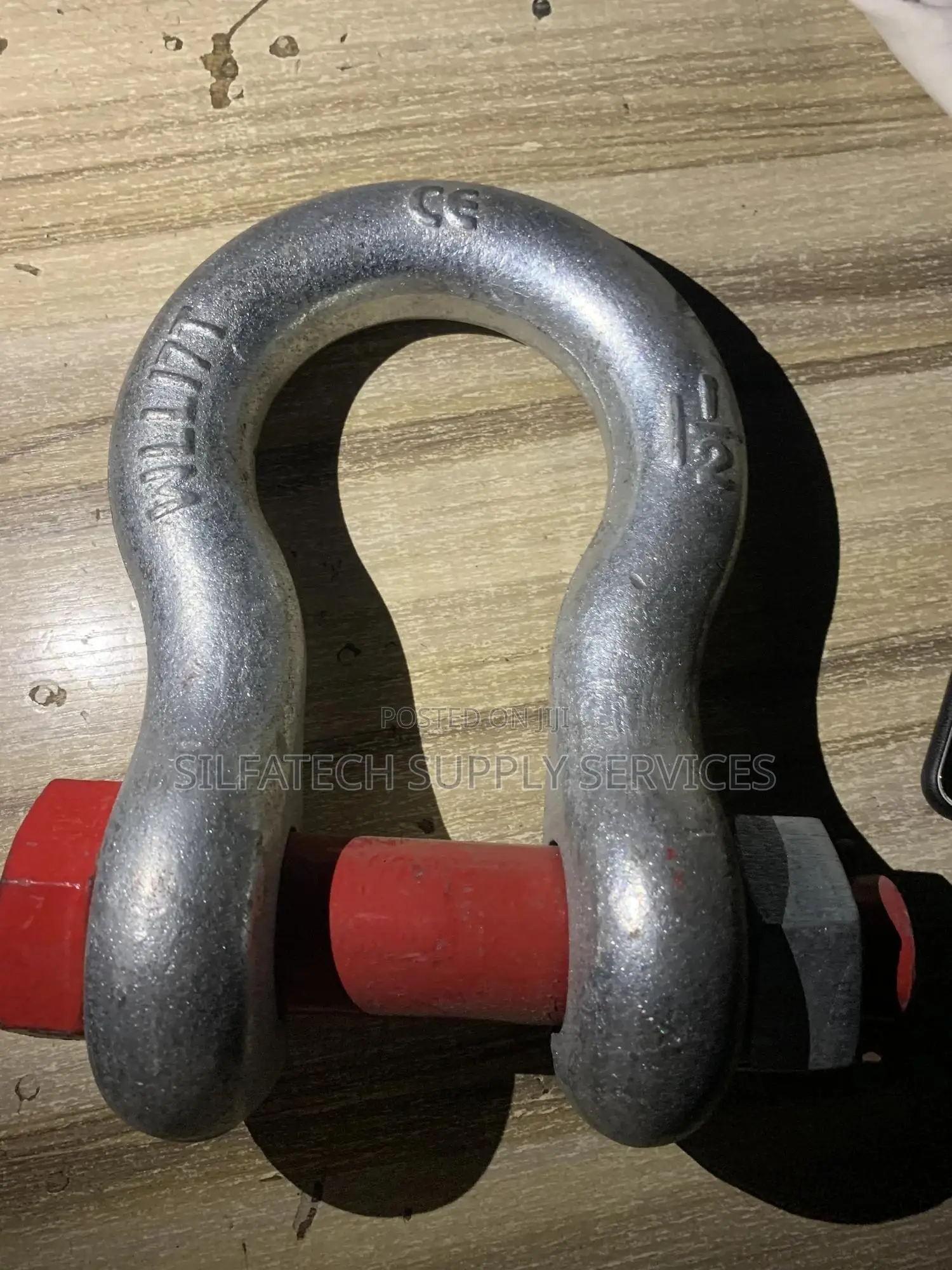 Quality Shackle; Capacity (17tons)