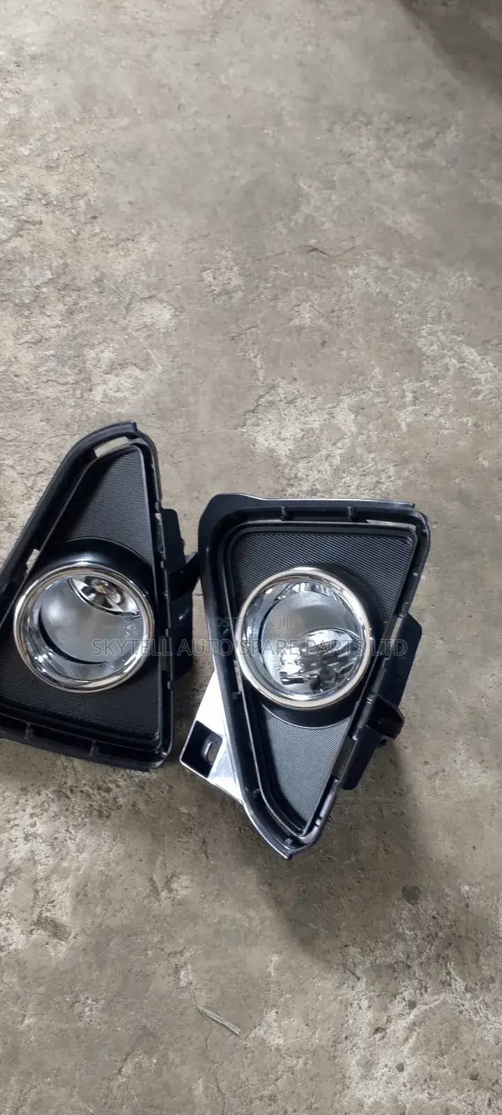 Set Of Head Light And Chrome For Toyota Rav4 2017