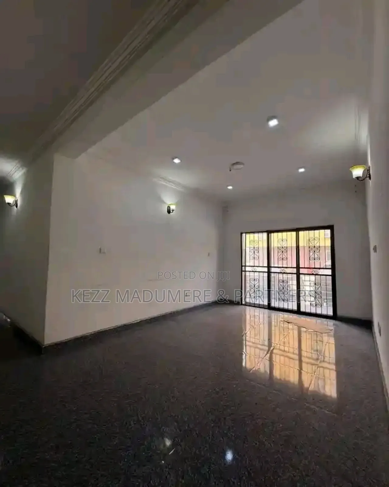 3bdrm Apartment in Phase 3,New Gra,Port for sale