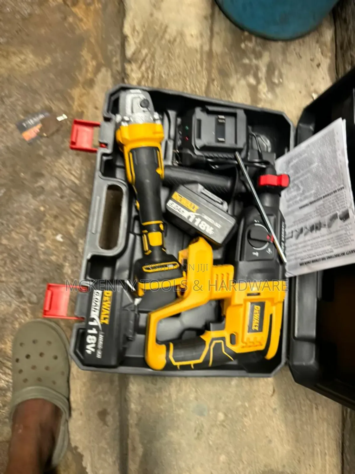 Dewalt 2 in 1 Cordless Rotary Hammer and Grinder