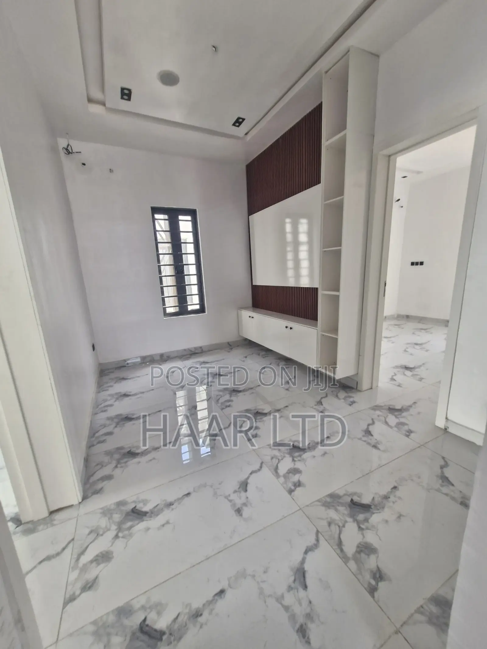 4bdrm Duplex in Ado / Ajah for sale