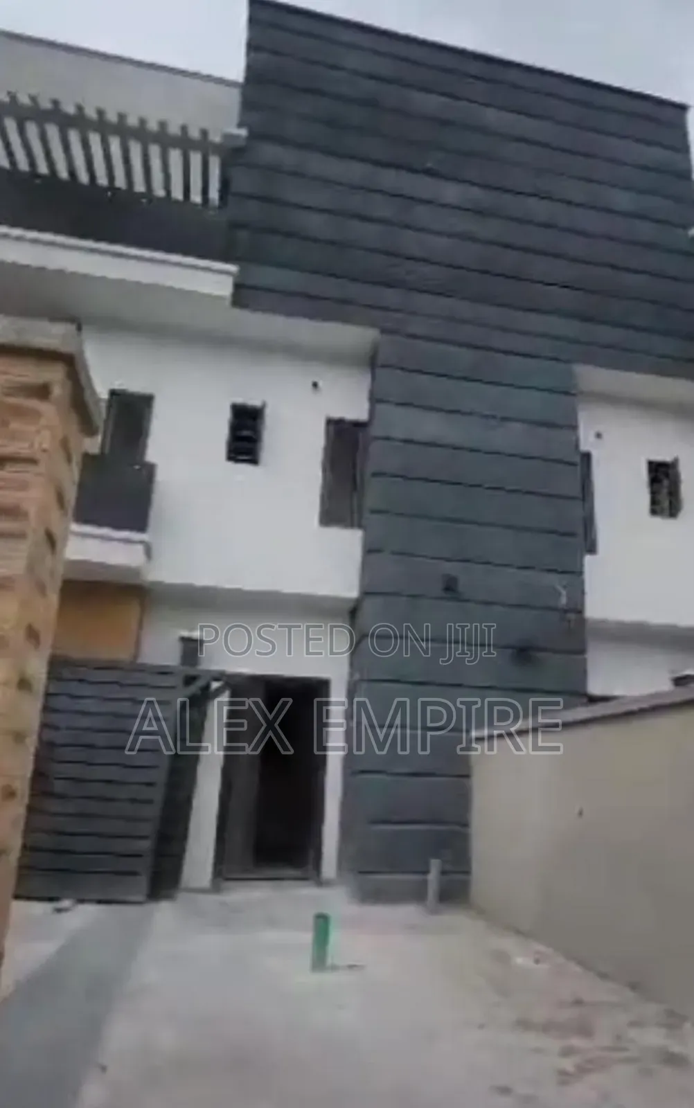 5bdrm Townhouse/Terrace in Ago Palace for sale