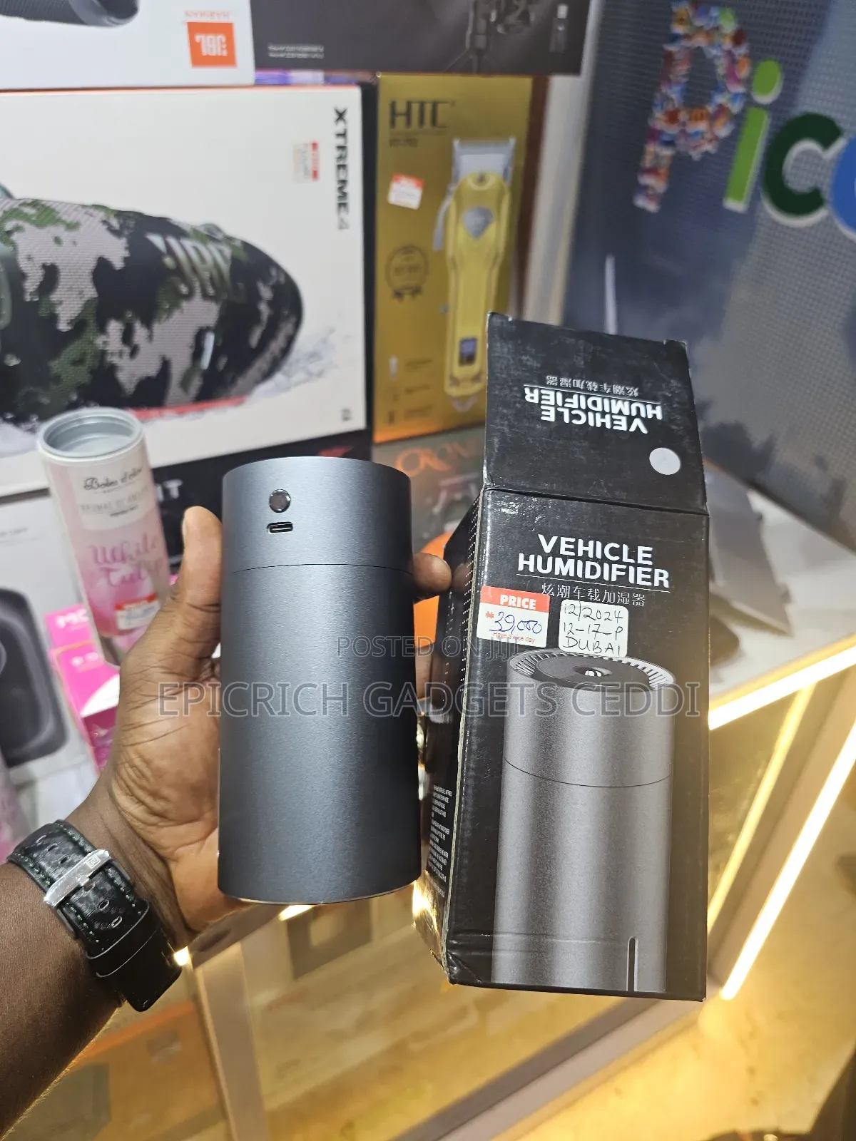 Vehicle Humidifier and Diffuser of Sweet Fragrance