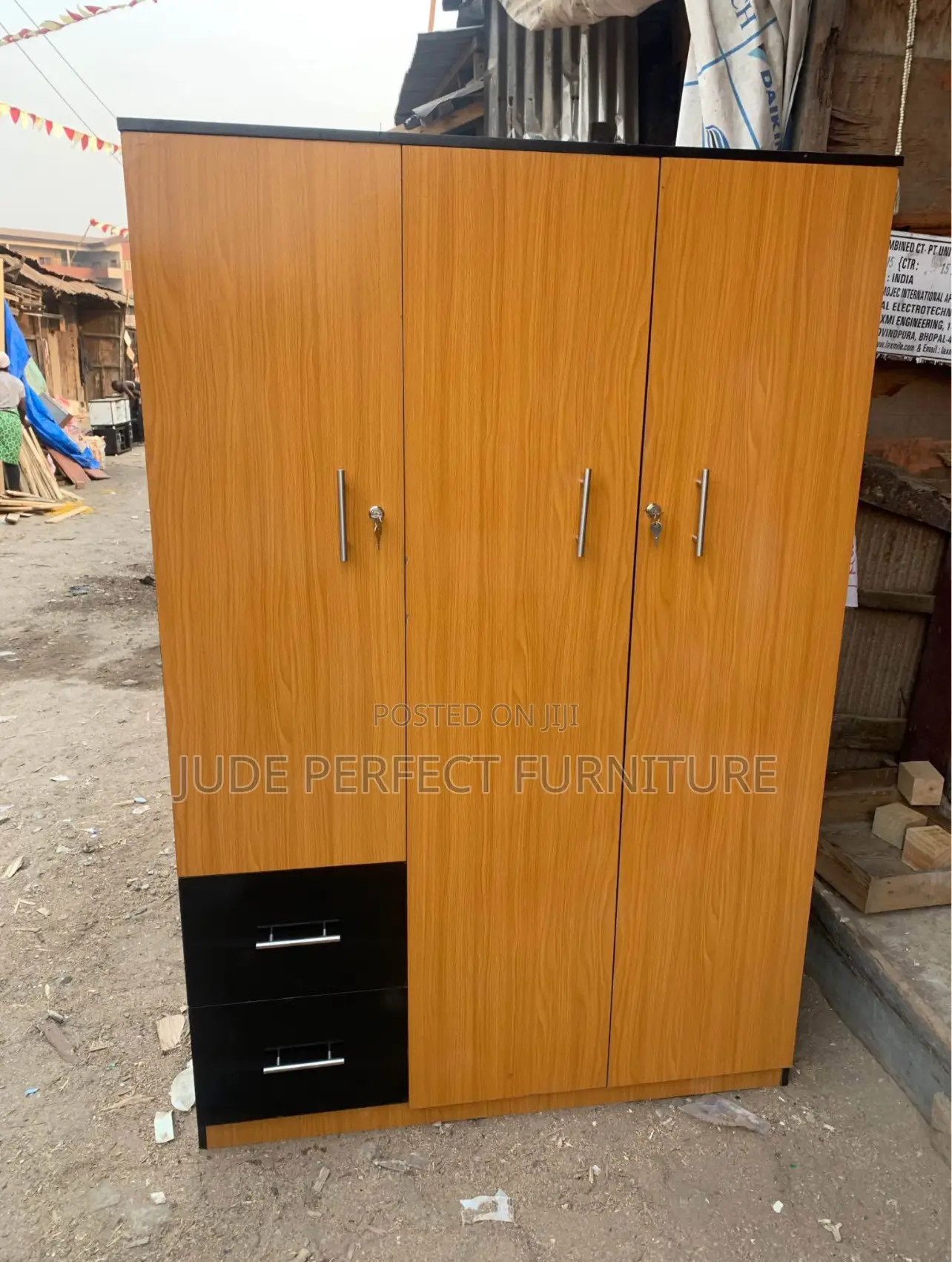 High Quality 3 Door Wardrobe