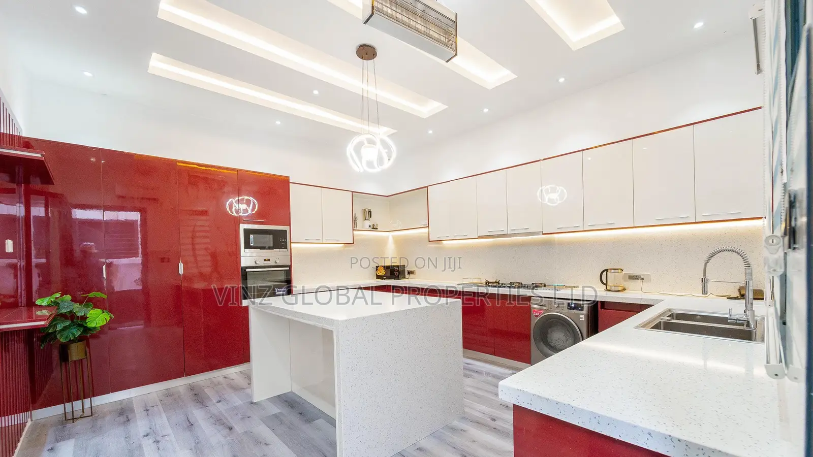 Luxury 5 Bedroom Self Compound Duplex With Pool,Snooker,Ps5