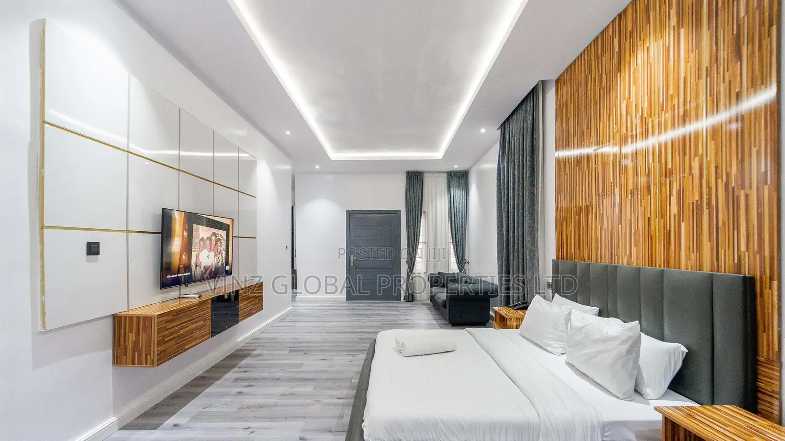 Luxury 5 Bedroom Self Compound Duplex With Pool,Snooker,Ps5