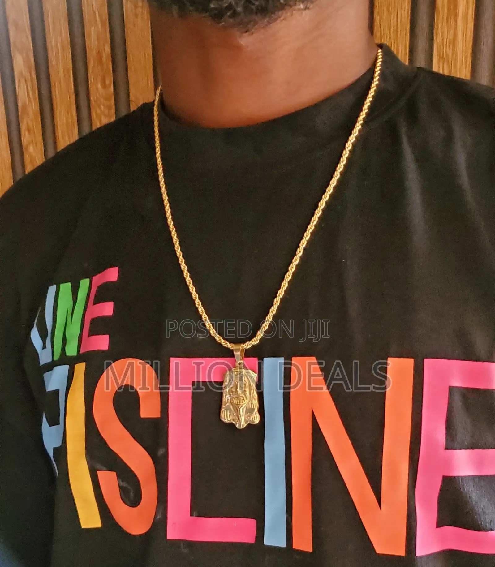 Classic Twisted Men's Gold Neckpiece N Pendant