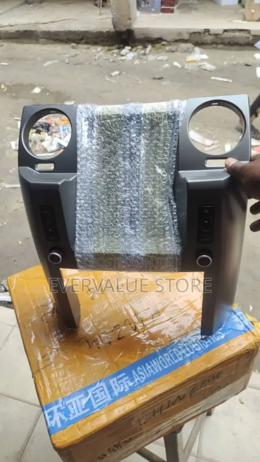 Land Rover Lr3 Tesla Android Player + Reverse Camera