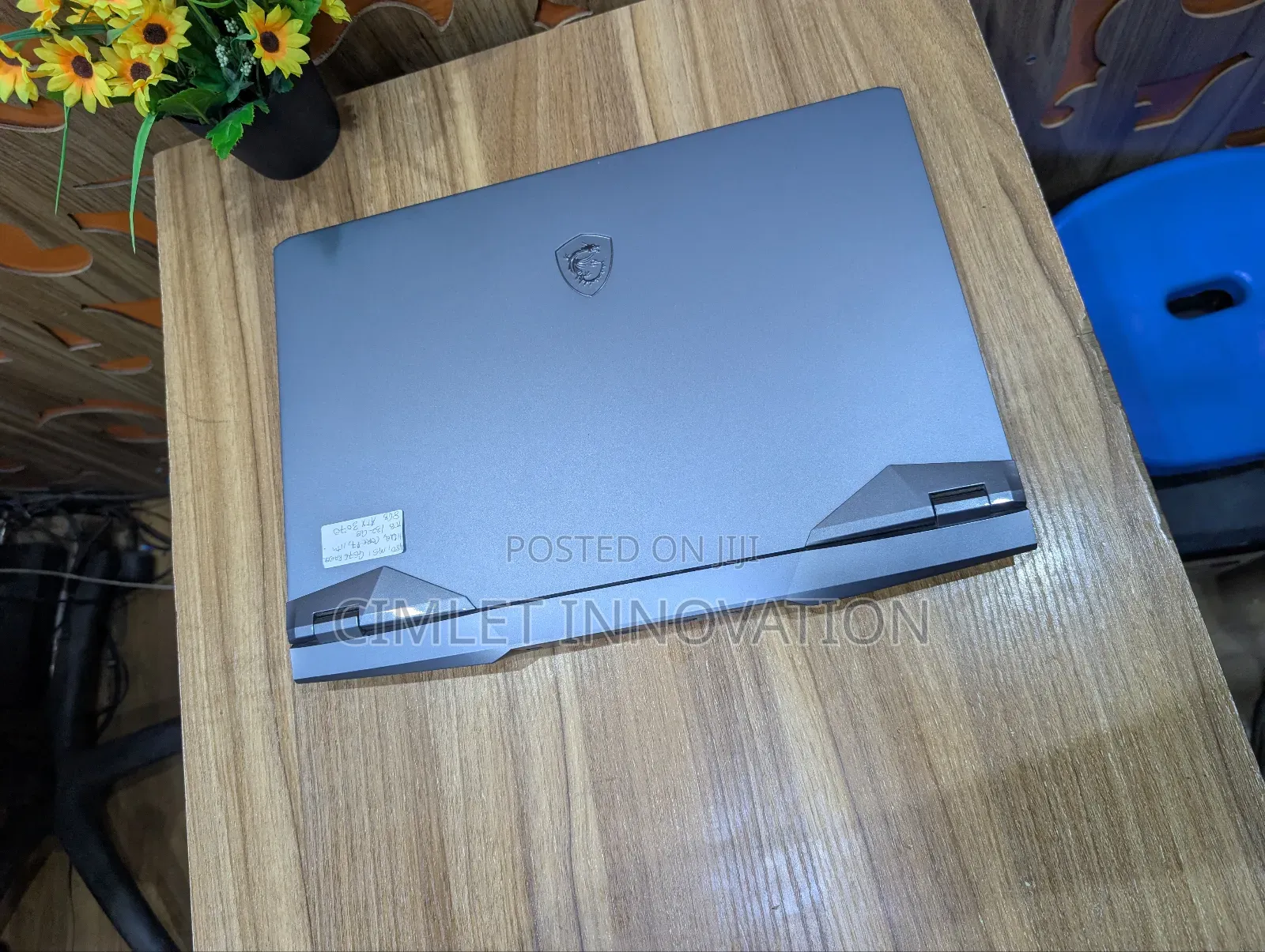 Laptop MSI Raider GE76 12UGS 32GB Intel Core I7 SSD 1T
