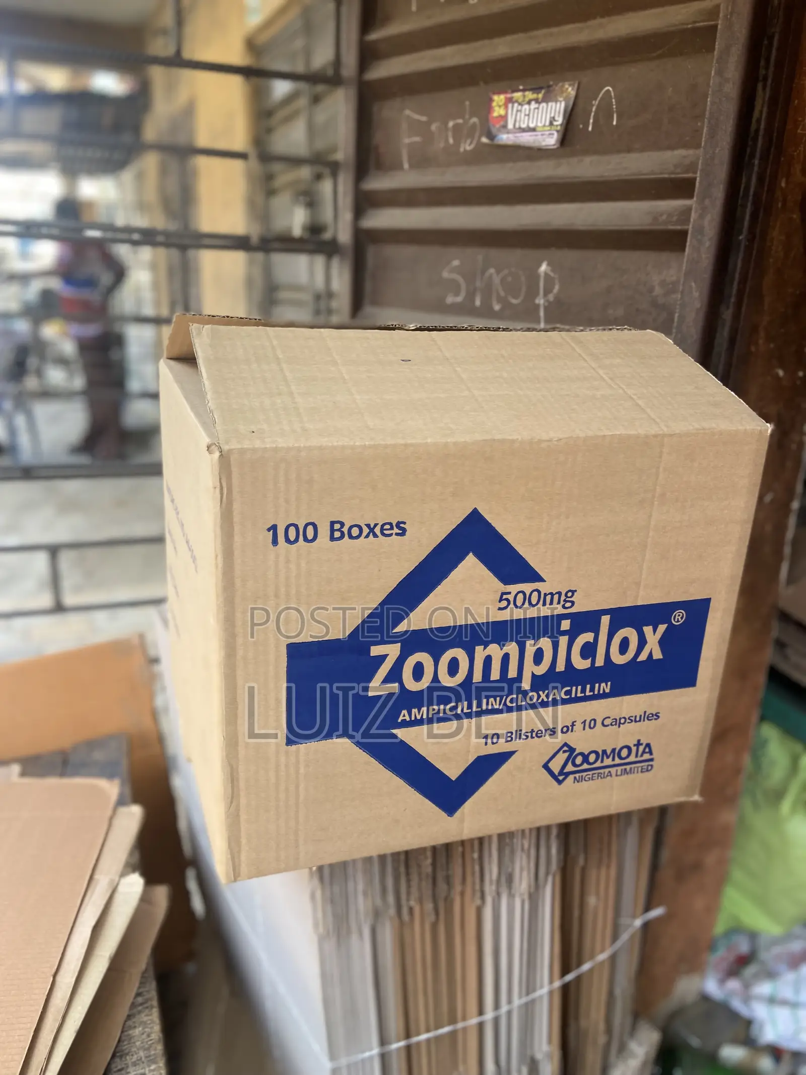 18 by 14 by 14 Zoompiclox Carton, Also Available in Plain