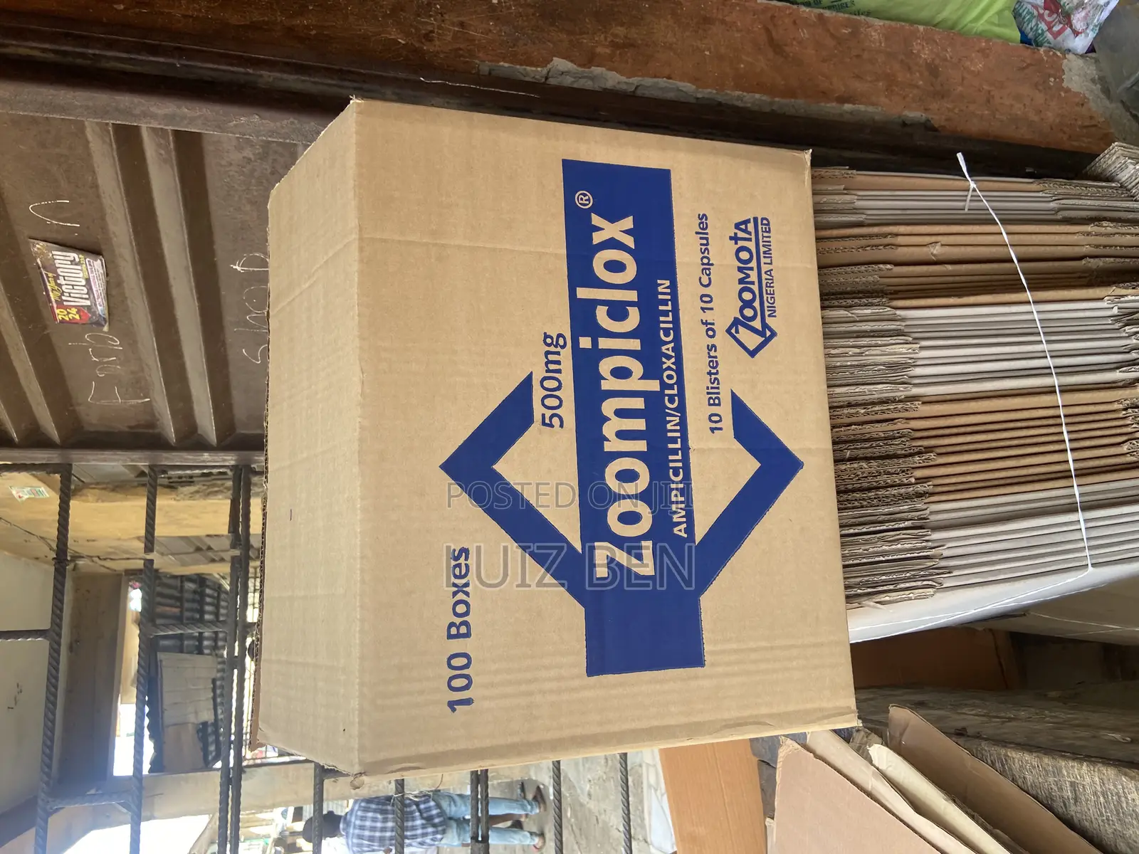 18 by 14 by 14 Zoompiclox Carton, Also Available in Plain