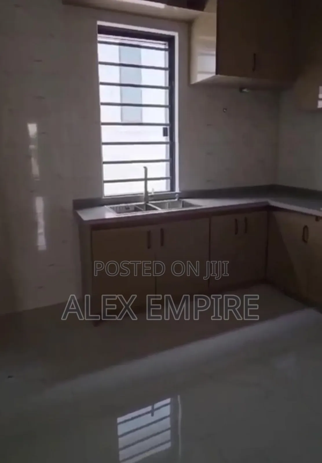 3bdrm Apartment in Omole Phase 1 for sale