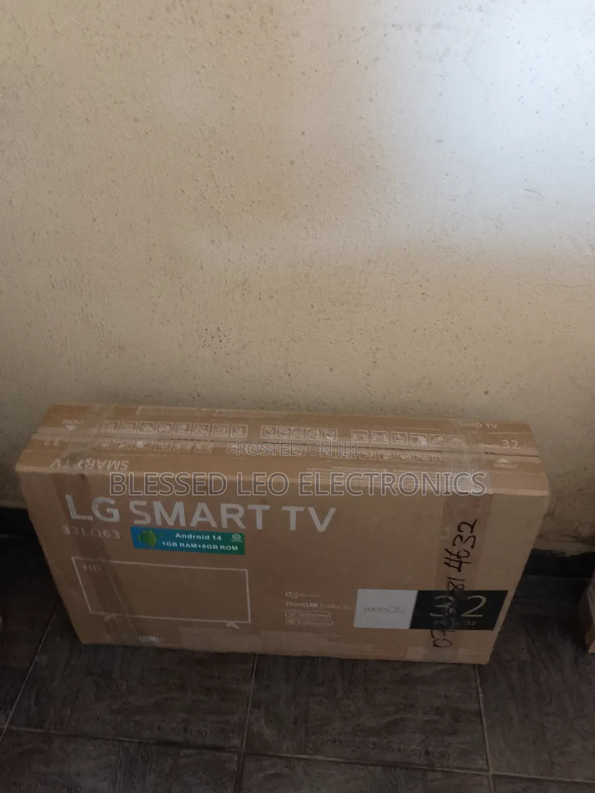 Lg 32 Inches With Sharp Control