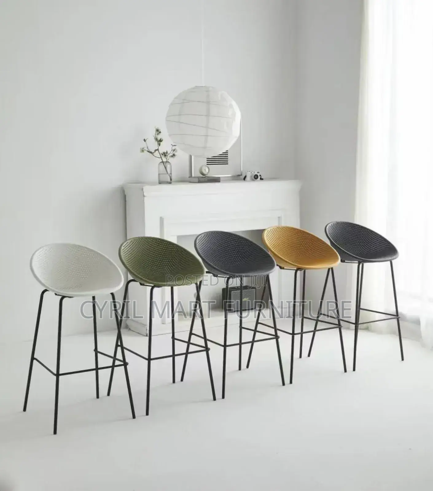 Luxury Bar Chair Black Leg