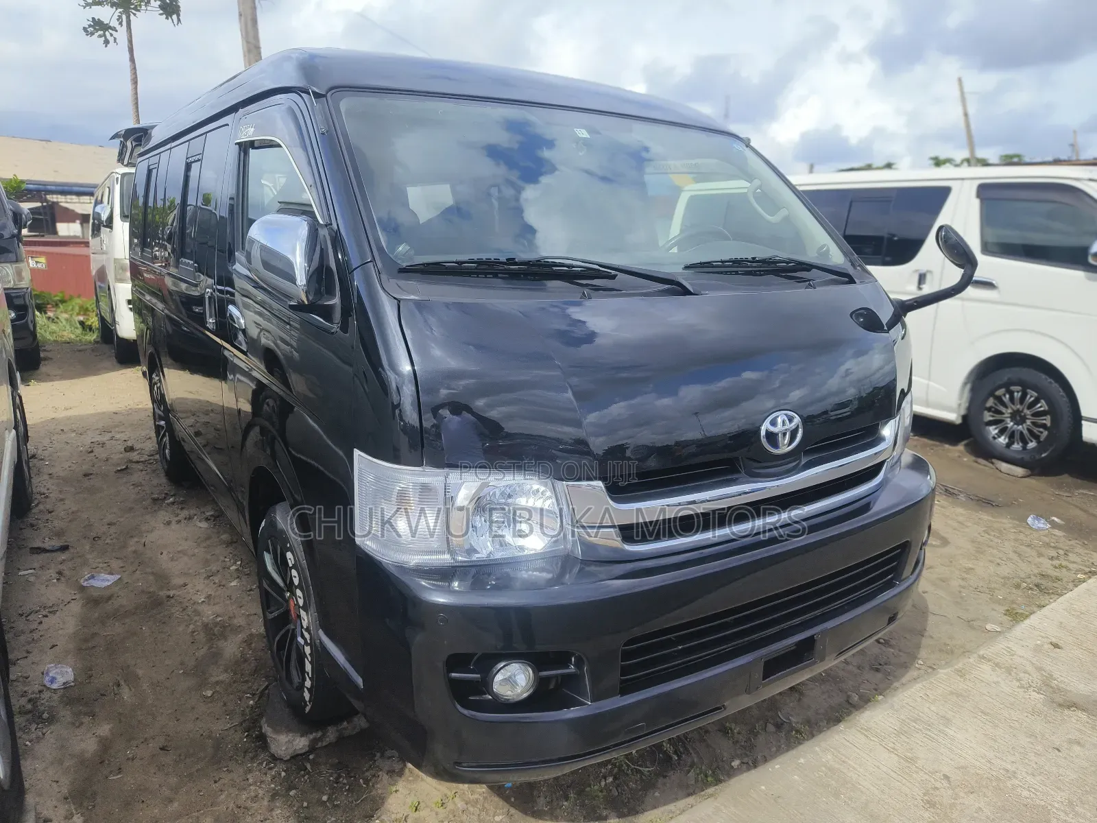 Toyota Grand HiAce 2014 Grey