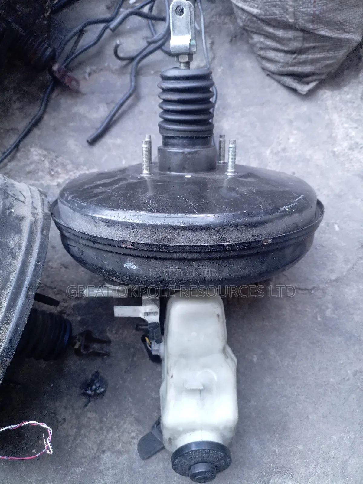 Toyota Corolla 2010-2017 Master and Booster