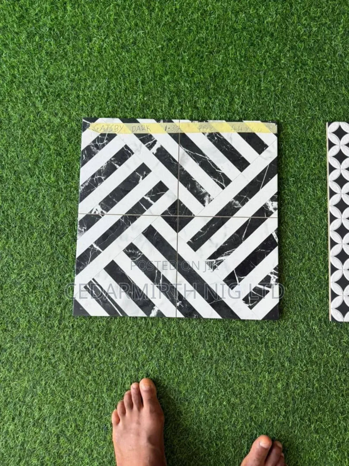 Compound Floor Black White Tile ( 05/12/25 )