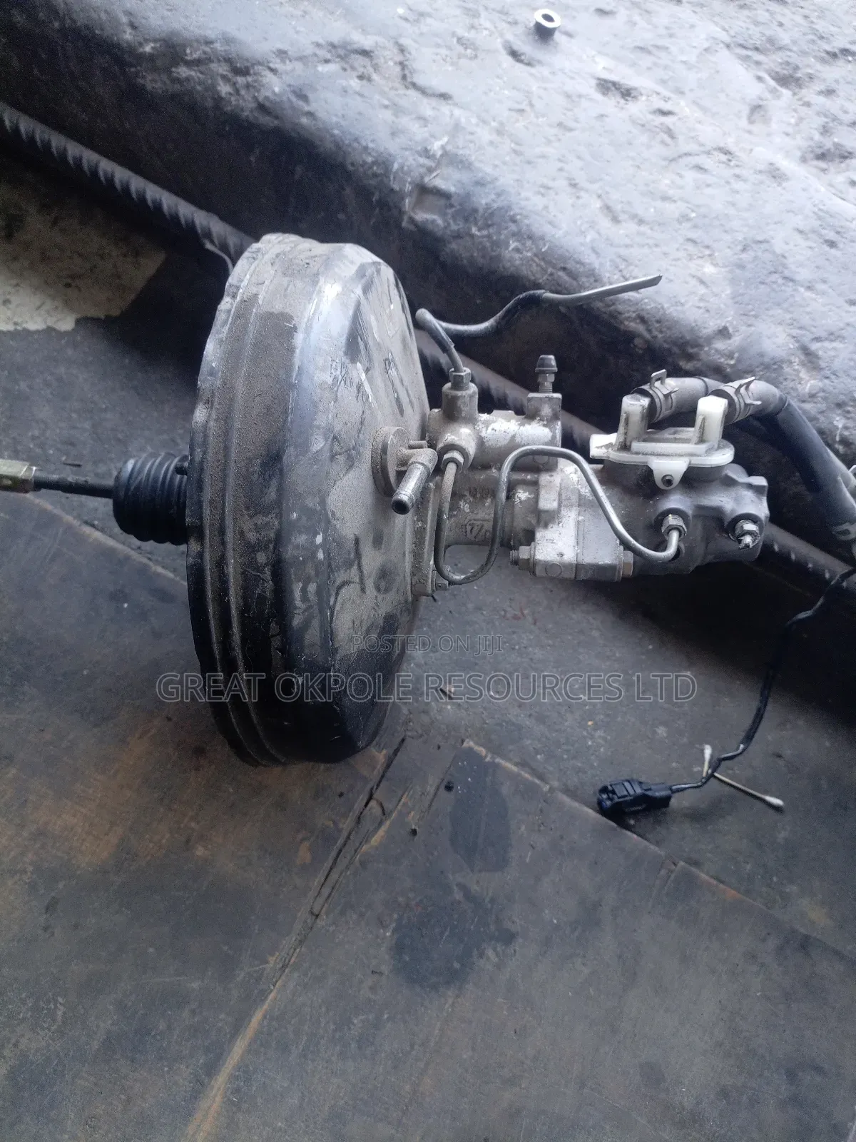 Toyota Sienna Master Cylinder and Booster 2005-2006
