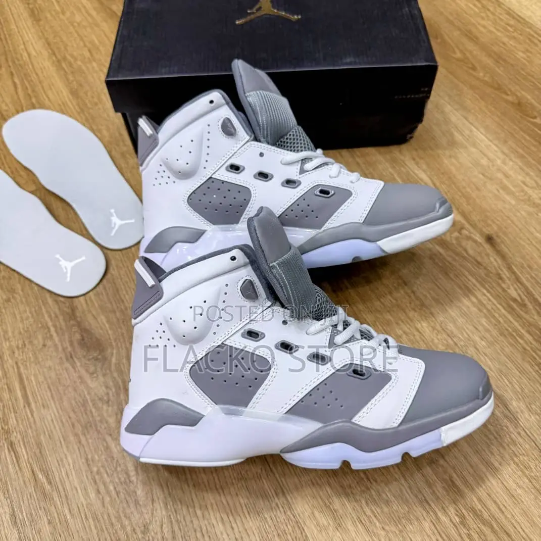 Original Jordan 6 Retro Sneakers