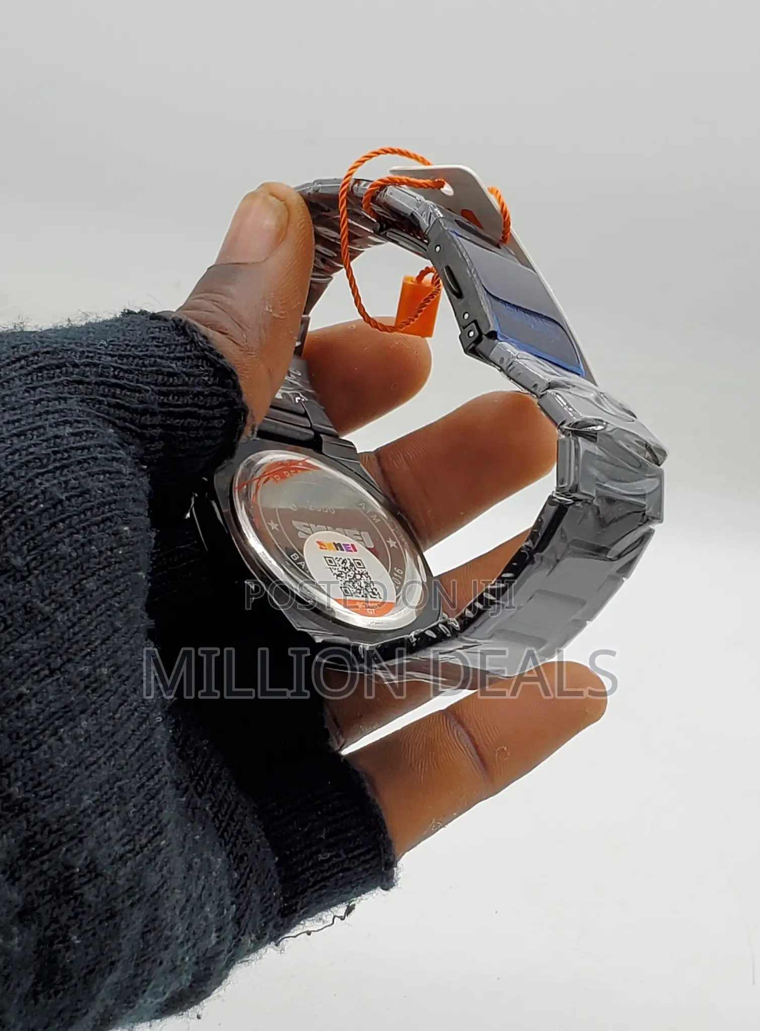 Black Men's Round Digital Waterproof Wrist Watch
