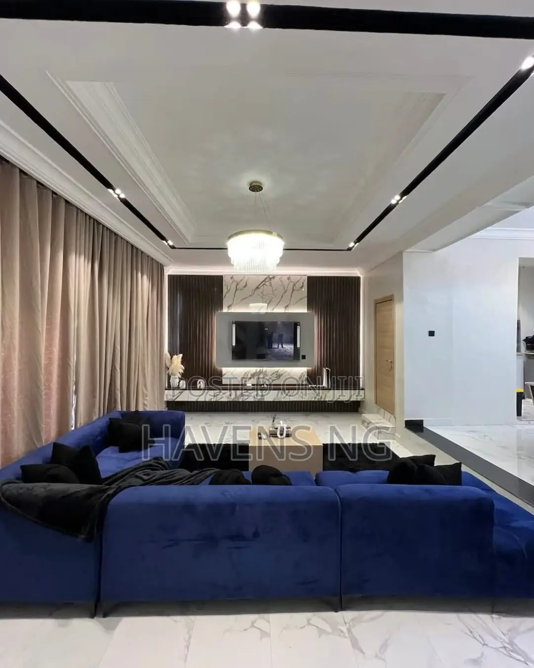 Luxury 1-Bedroom Apartment With Ps5 Snooker
