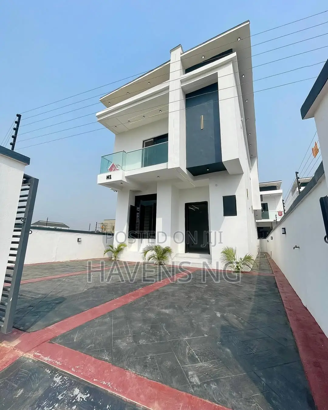 4bdrm Duplex in Lekki Phase 1 for sale