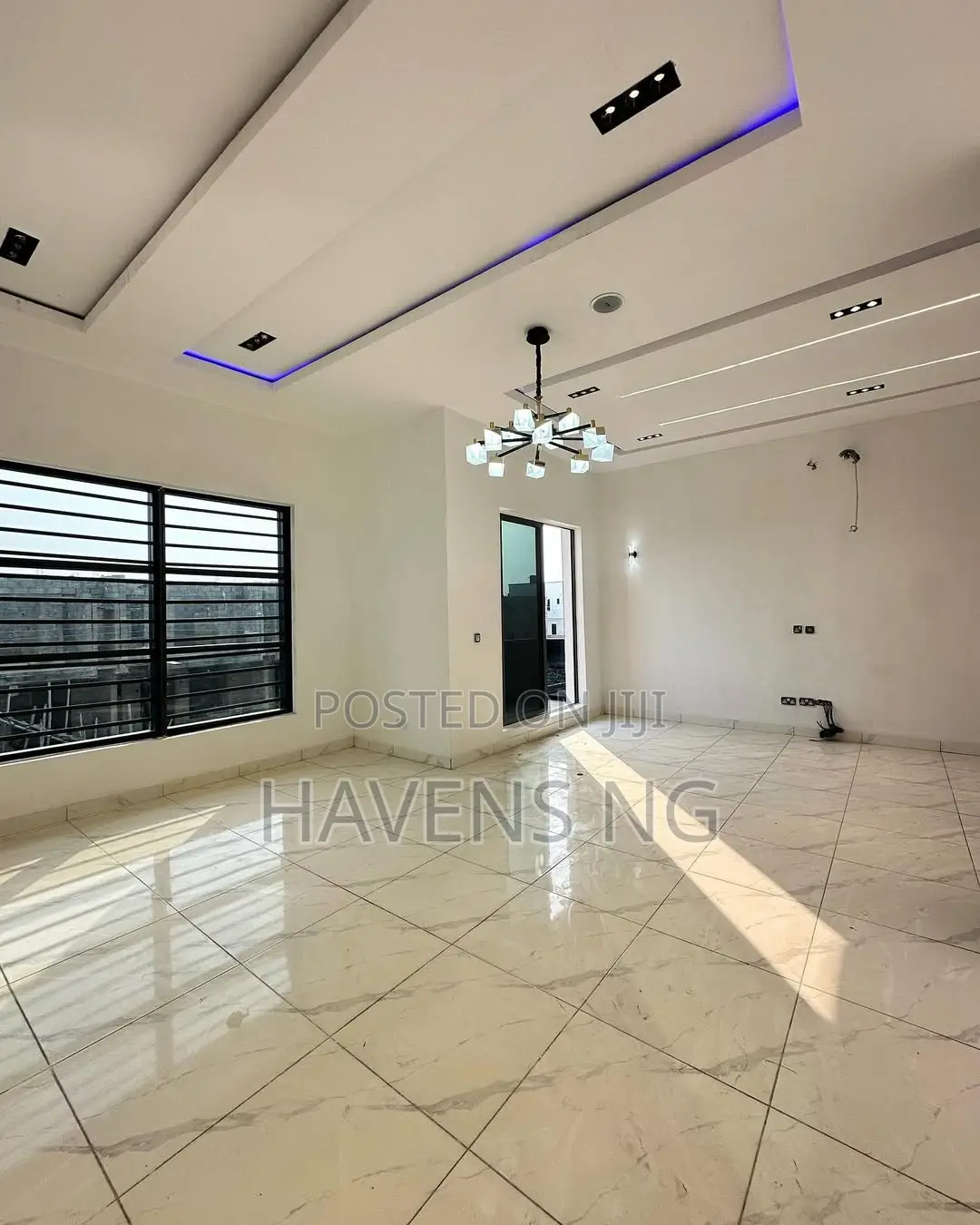 5bdrm Duplex in Lekki Phase 1 for sale