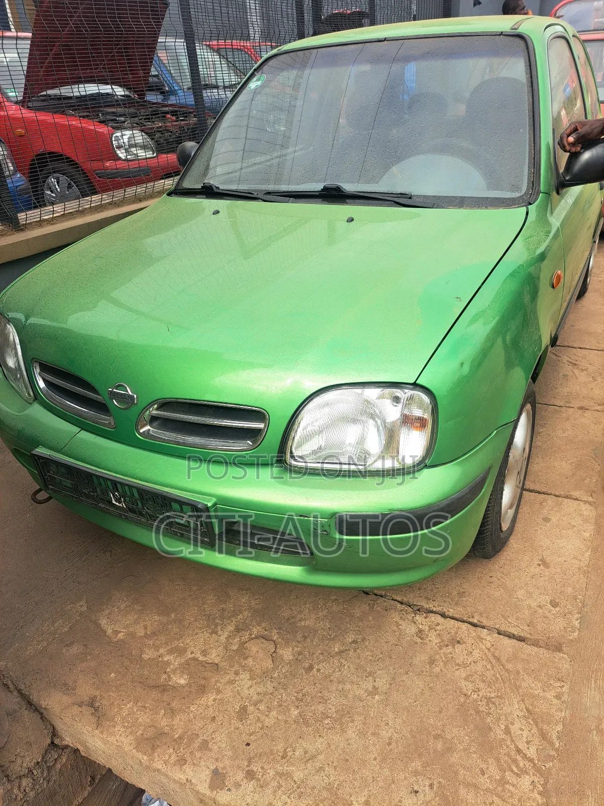 Nissan Micra 2000 Green