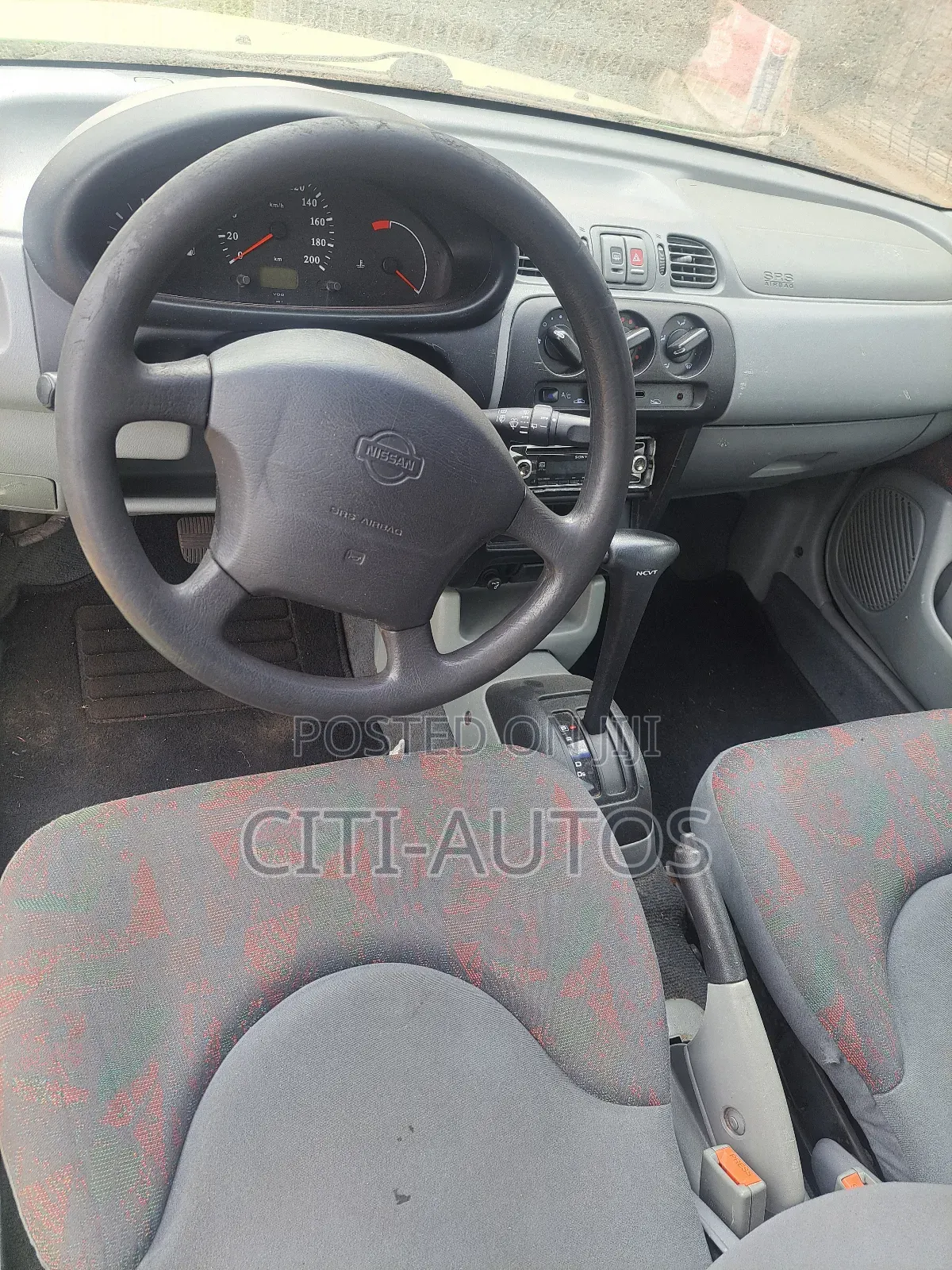Nissan Micra 2000 Green