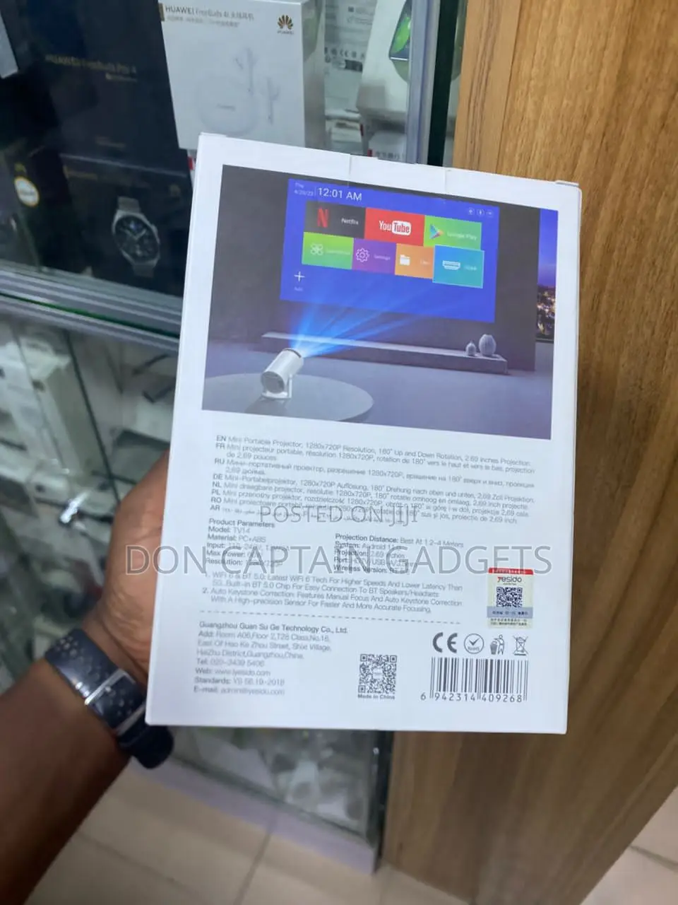 Yesido Mini Projector 180° Up and Down Rotation