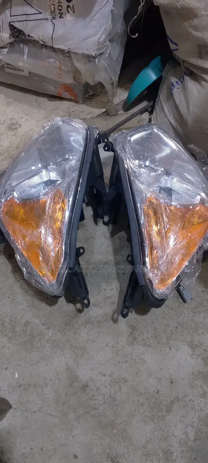 Set Of Head Light For Toyota Rav4 2012