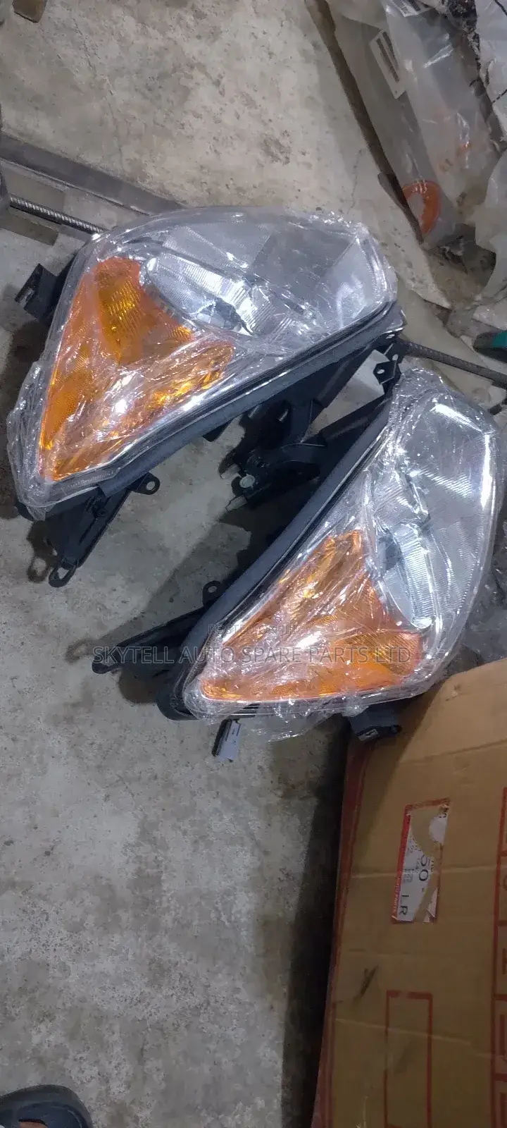 Set Of Head Light For Toyota Rav4 2012