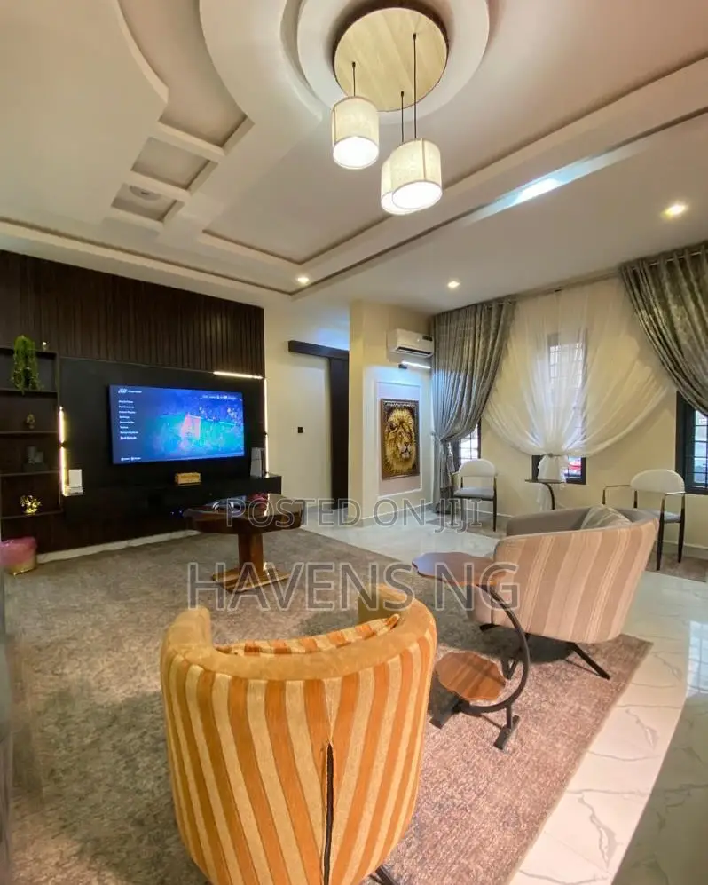 Luxury 3-Bedroom Apartment