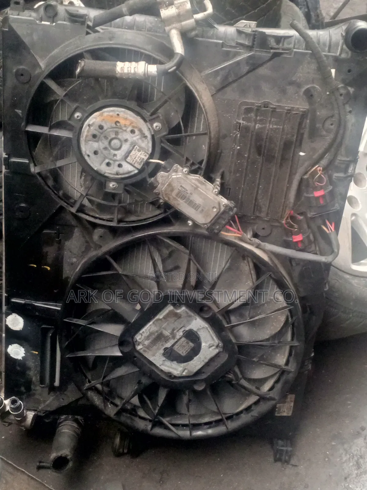 Radiator and Fan for Porsche Cayenne 2008