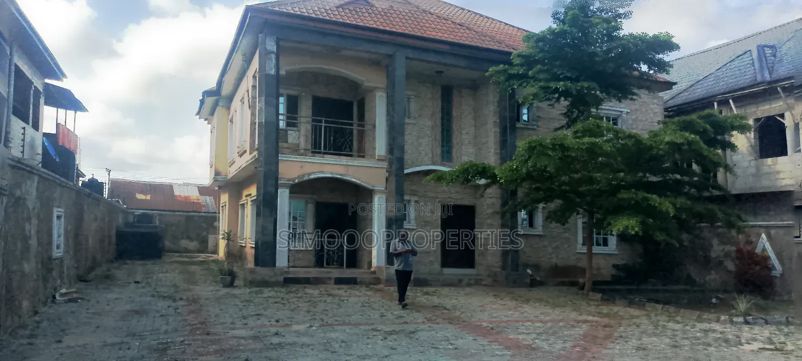 3bdrm Block of Flats in Ogunfayo, Awoyaya for sale