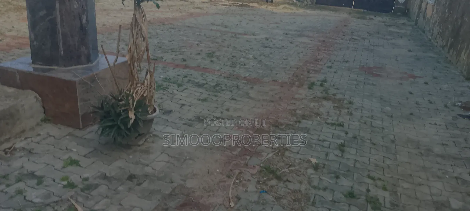 3bdrm Block of Flats in Ogunfayo, Awoyaya for sale