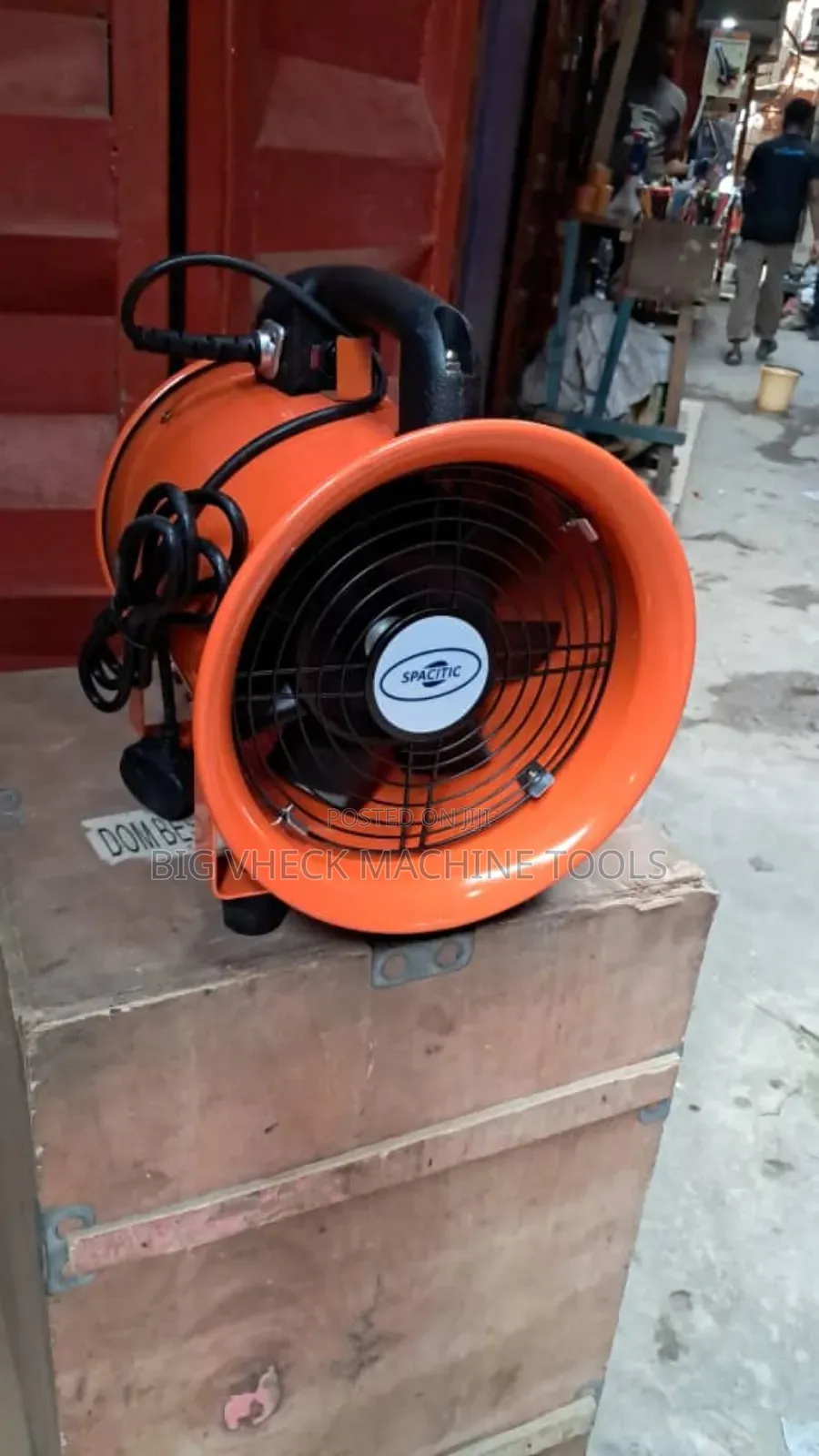 Standard 8" Industrial Extractor Fan With Hose