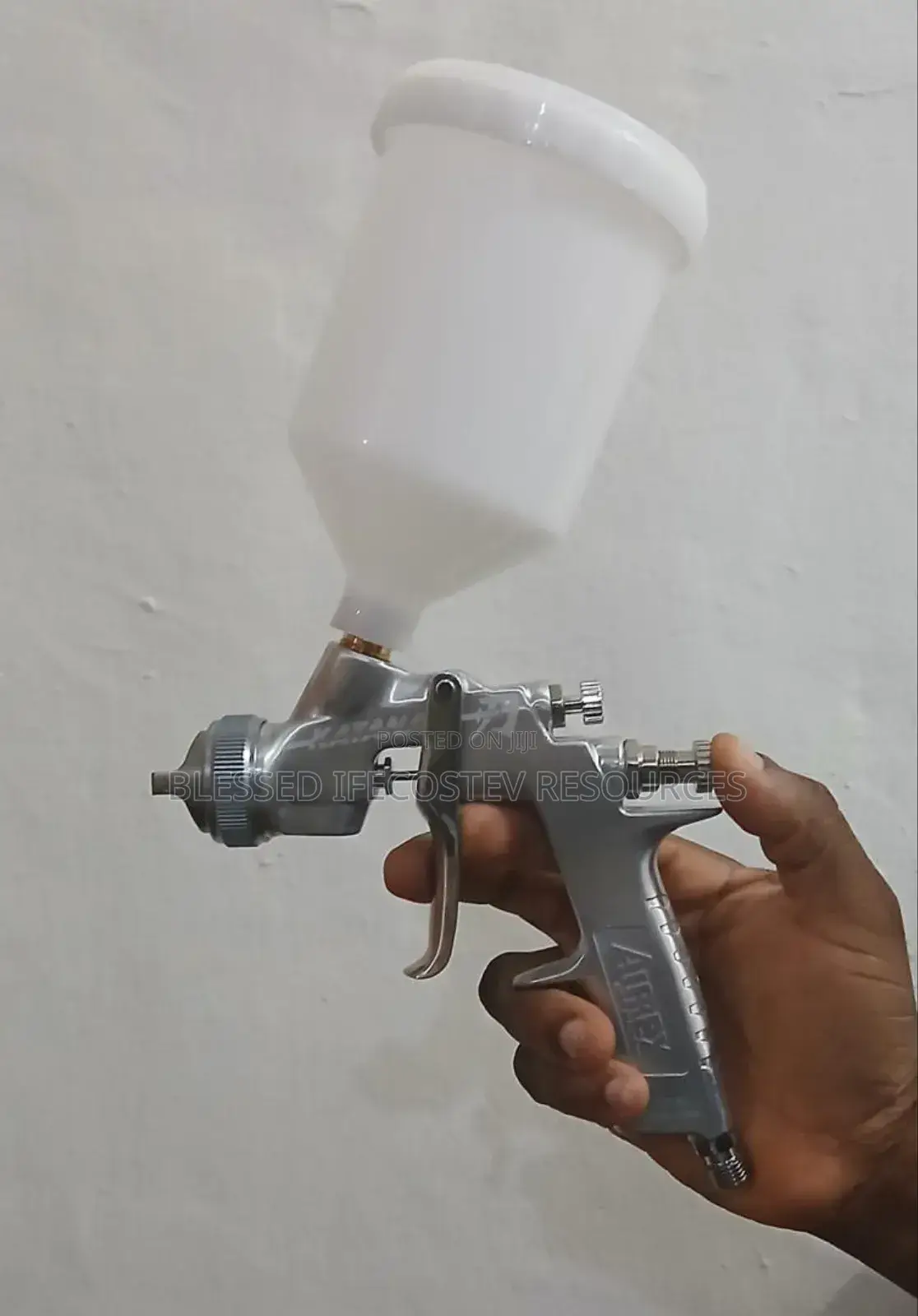 Gun Spray Japanese