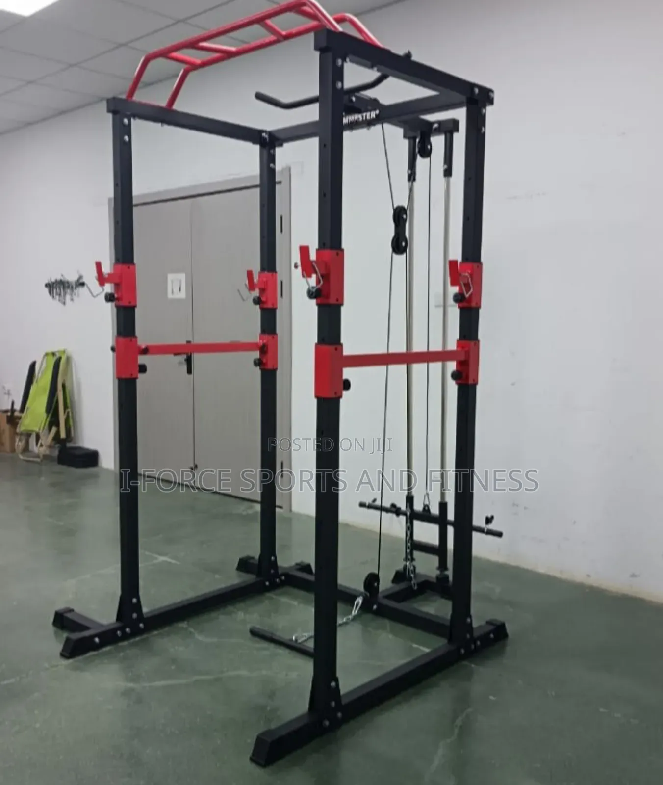 Squat Rack With Lat Pull Down