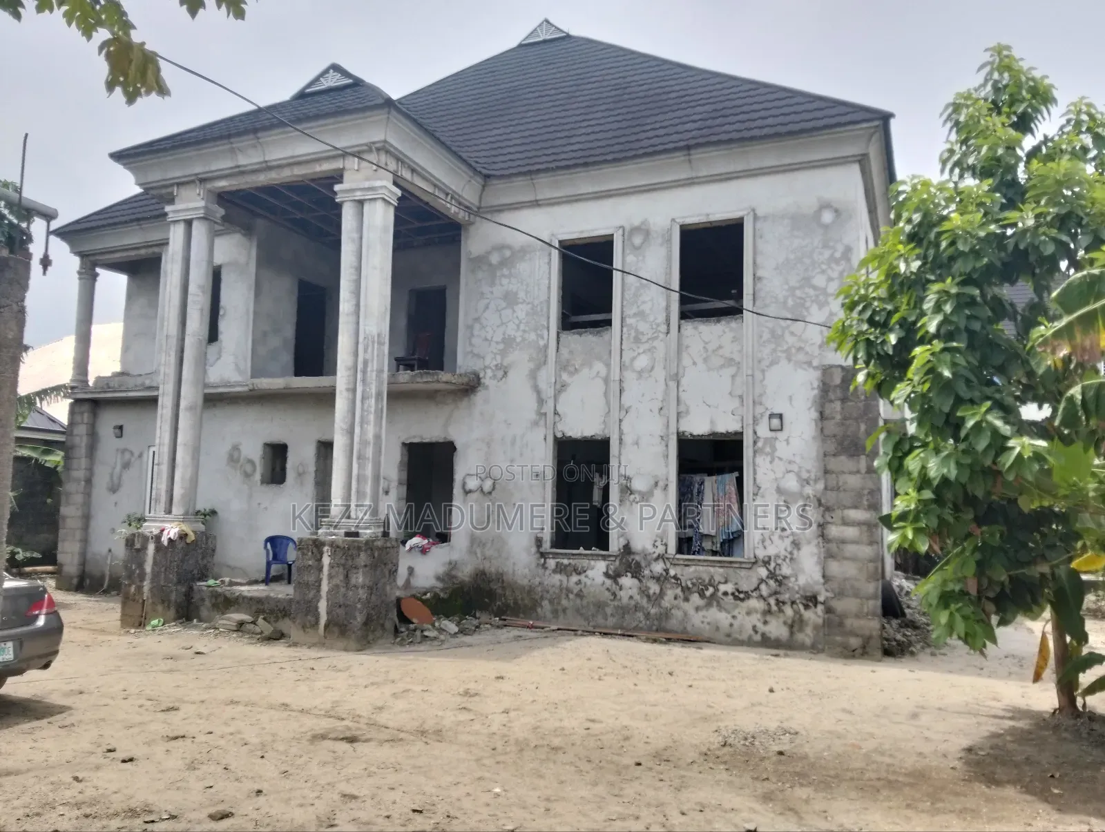 5bdrm Duplex in Happy Street , for sale