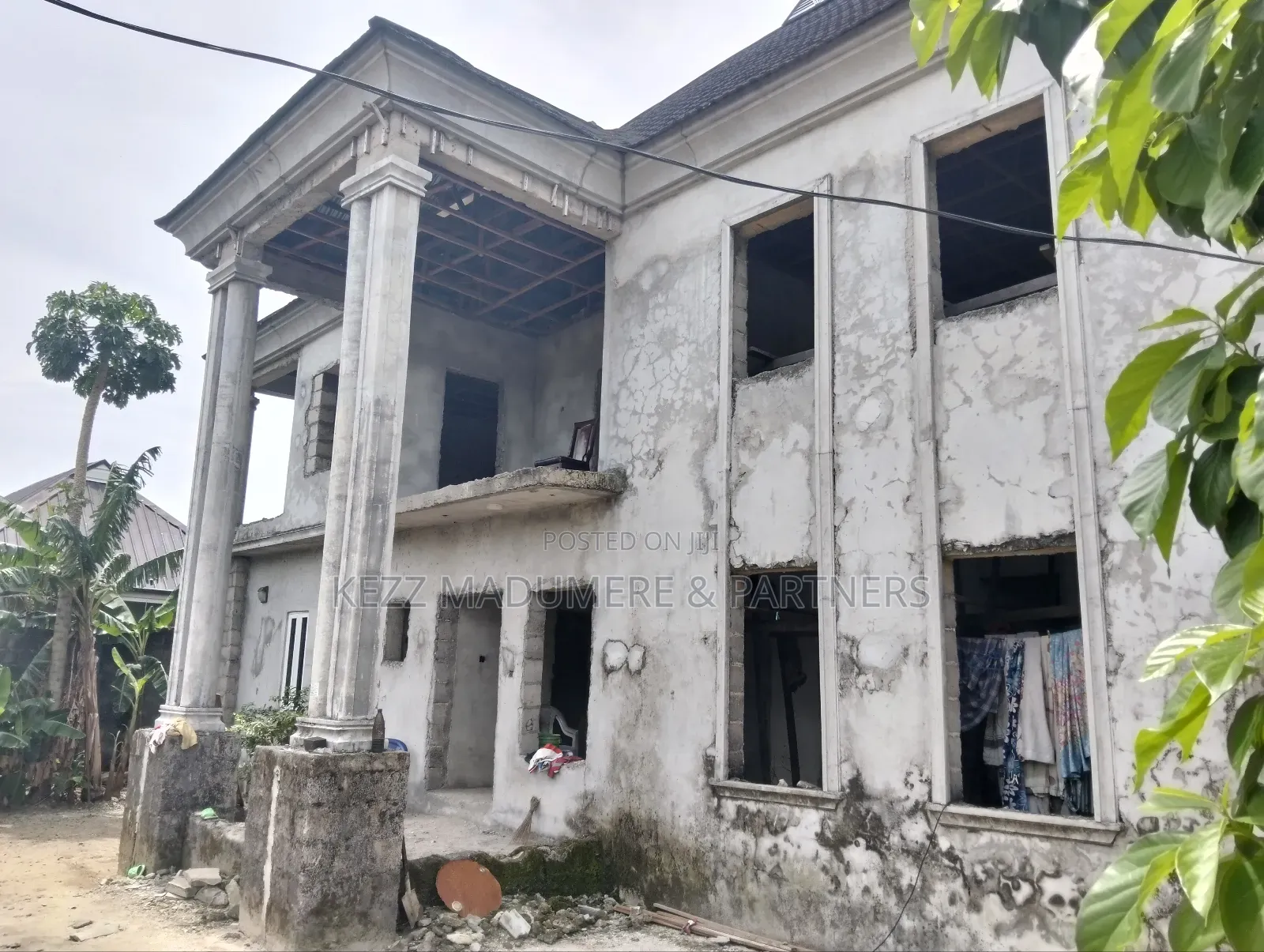 5bdrm Duplex in Happy Street , for sale