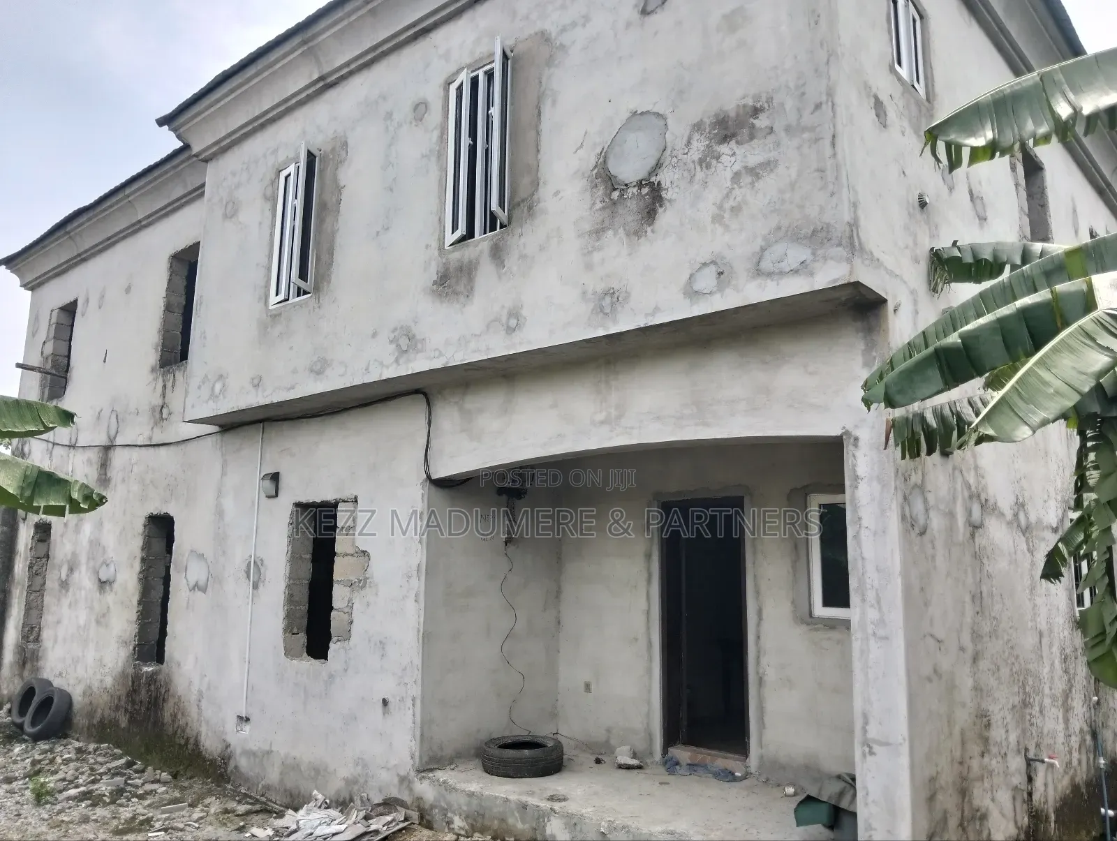 5bdrm Duplex in Happy Street , for sale